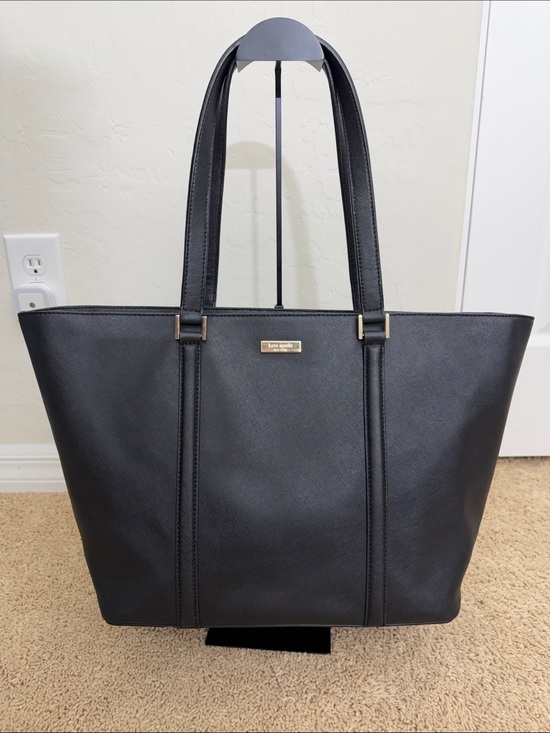 kate spade Handbags - Kate Spade New York Saffiano Leather Newbury Lane Jules Tote Bag EUC